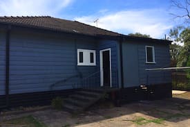 Heathmont House | Convenient location & incredible rate room