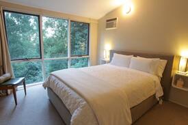 Sassafras House | Treetop Stay - your treehouse in Sassafras