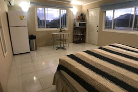 Oranjestad Hostel | Local Experience