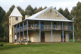 Forest Grove House | Wineries, beaches and seclusion
