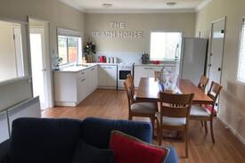 Berrara House | The Beach House in Berrara