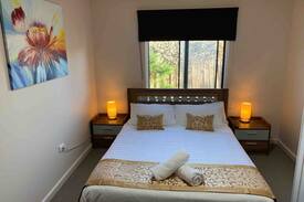 Strathmerton House | Spacious 4 Bdrms, Reduced Weekly and Monthly Stays