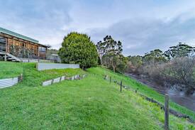 Smithton House | Platypus Waters B&B