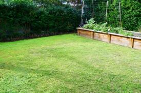 Ascot Apartment | Spacious 2BD Apartment in Ascot w/ huge yard!