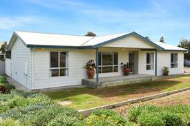 Goolwa South House | The Beach House - 2 Scott