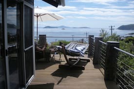 Goode Beach House | Island View Goode Beach