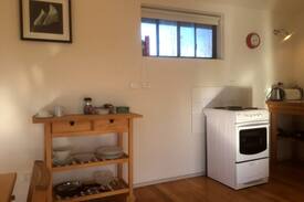 Heyfield Cabin | The Rainbow Cottage at Abington Farm