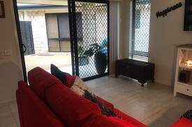 Kalkie Apartment | The Love Shack Air-Con Pool Wifi Netflix Private