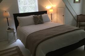 Cambewarra Cabin | THE BARN - RELAX AND UNWIND