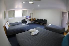 Mayfield West Bed & Breakfast | RIN Family Room for 5 (4 Beds) (Not Pets Friendly)