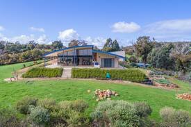 Ferguson Bed & Breakfast | High View House, fabulous views, great atmosphere.