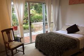 Goode Beach House | Island View & Wholesome Breakfast