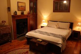 Burra House | Kookaburra Cottage - rustic stone Worker's cottage