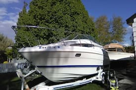 Tri-Cities Boat Rental | Beautiful Bayliner on the Columbia River