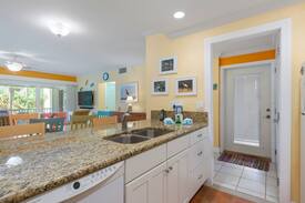Butterknife Apartment | Villa Sanibel 1D, Ground-Level, Steps to Beach