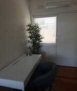 Clifton Hill Apartment | Spacious light-filled apartment in Clifton Hill