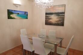 Palm Cove Cabin | Palm Cove COTTAGE with a large yard. Pet friendly!