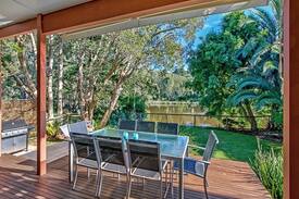Pearl Beach House | Two Waters Between The Ocean & Lagoon