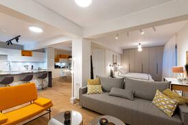 Diasella Apartment | Large Elegant Studio, Kalathi Home Suites in Verga
