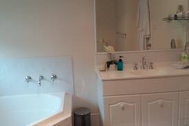 Allambie Heights Bed & Breakfast | Private Bedroom with a touch of luxury and space.