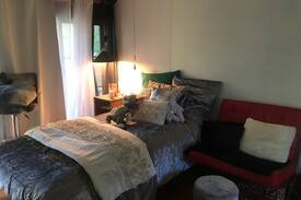 Cootamundra Cabin | Cootamundra, Australia Rural accommodation