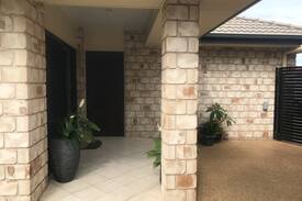 Kalkie Apartment | The Love Shack Air-Con Pool Wifi Netflix Private