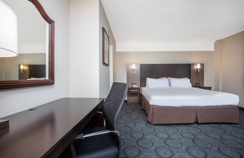 Cortez Hill Hotel | Baymont by Wyndham San Diego Downtown