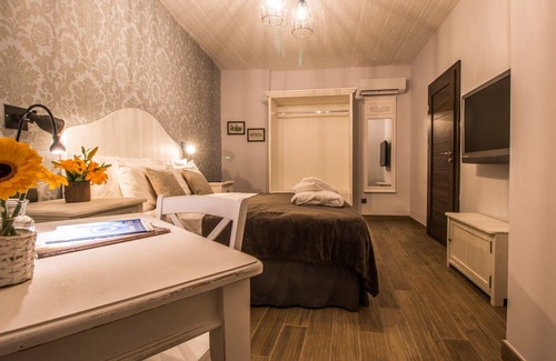 Zebbug Hotel | BB De Rohan