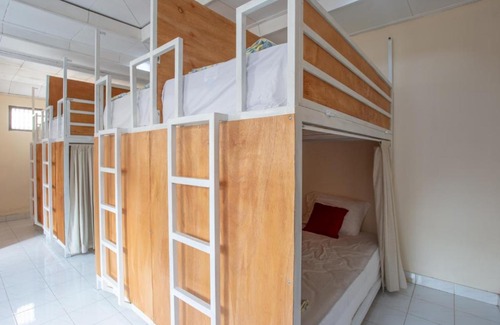 Sampalan Hotel | Nushe Hostel