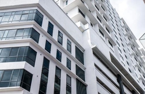 Usj 1 Hotel | Damen Residence by Widebed