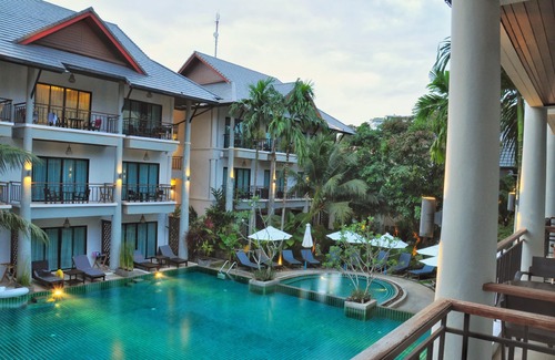 Rawai Hotel | Navatara Phuket Resort(SHA Extra Plus)