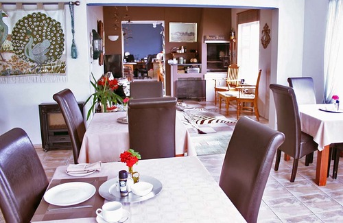 Swakopmund Hotel | Room for 3 Guests - Amarachi Guesthouse in Swakopmund Namibia - Beach in 500m