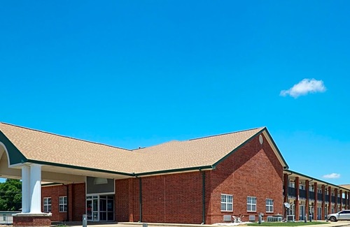Beebe Hotel | Rodeway Inn
