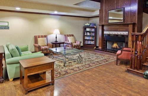 Hiram Hotel | Country Inn & Suites by Radisson, Hiram, GA