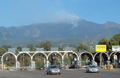 Giarre Hotel | Villa Autostrada A 18