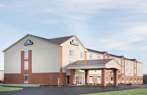 Evans Mills Hotel | Days Inn by Wyndham Evans Mills/Fort Drum