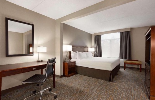 Bridgeport Hotel | Wingate by Wyndham Bridgeport