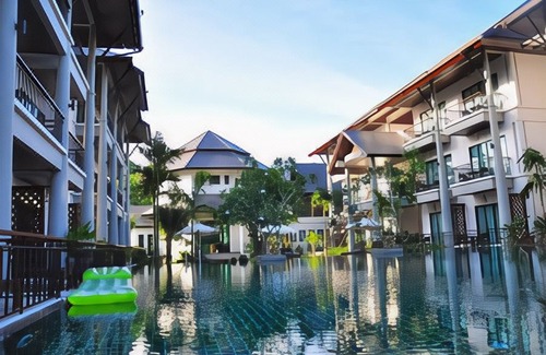 Rawai Hotel | Navatara Phuket Resort(SHA Extra Plus)