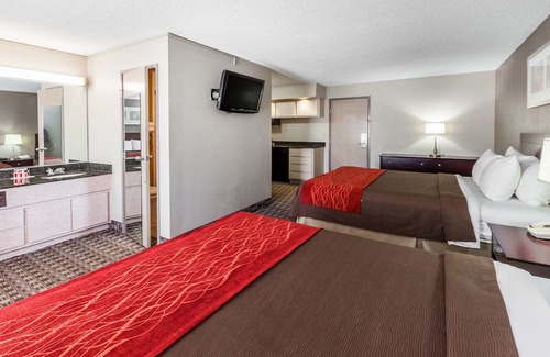 Canton Hotel | Ramada by Wyndham Canton/Hall of Fame