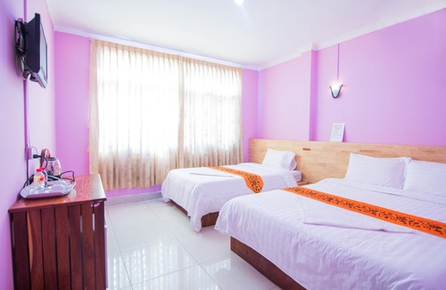 Prampir Makara Hotel | Kim Guesthouse