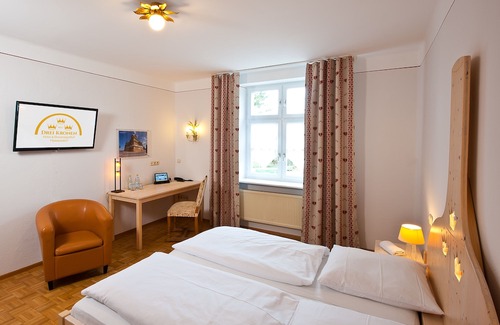 Memmelsdorf Hotel | Hotel & Brauereigasthof Drei Kronen