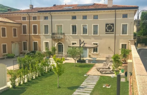 Cazzano Tramigna Hotel | Villa di Cazzano - BioLuxury Living