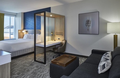 Sobro Hotel | SpringHill Suites by Marriott Nashville Downtown/Convention Center