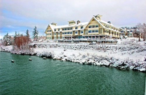 Fairhaven Hotel | Chrysalis Inn & Spa Bellingham Curio Collection by Hilton