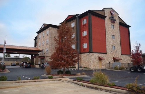 North Little Rock Hotel | Best Western Plus JFK Inn & Suites