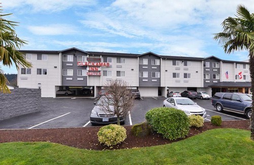 Clackamas Hotel | Clackamas Inn and Suites