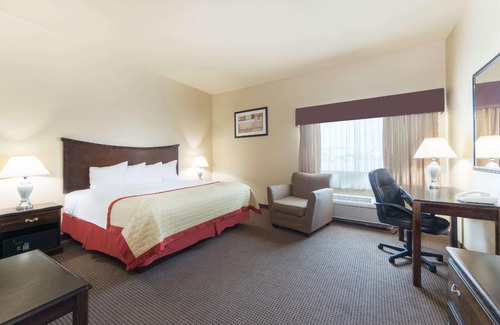 Perryton Hotel | Baymont by Wyndham Perryton