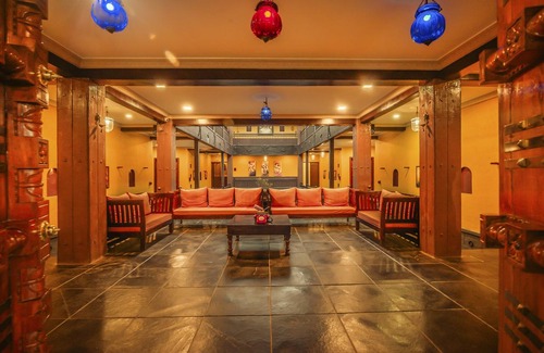 Satara Hotel | Cozy Basic Room in A Picturesque Wada 3
