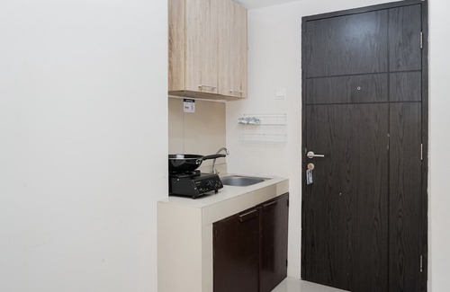 Ciputat Hotel | Stunning Studio at Baileys Apartment