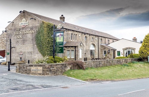 Holmfirth Hotel | The Huntsman Inn